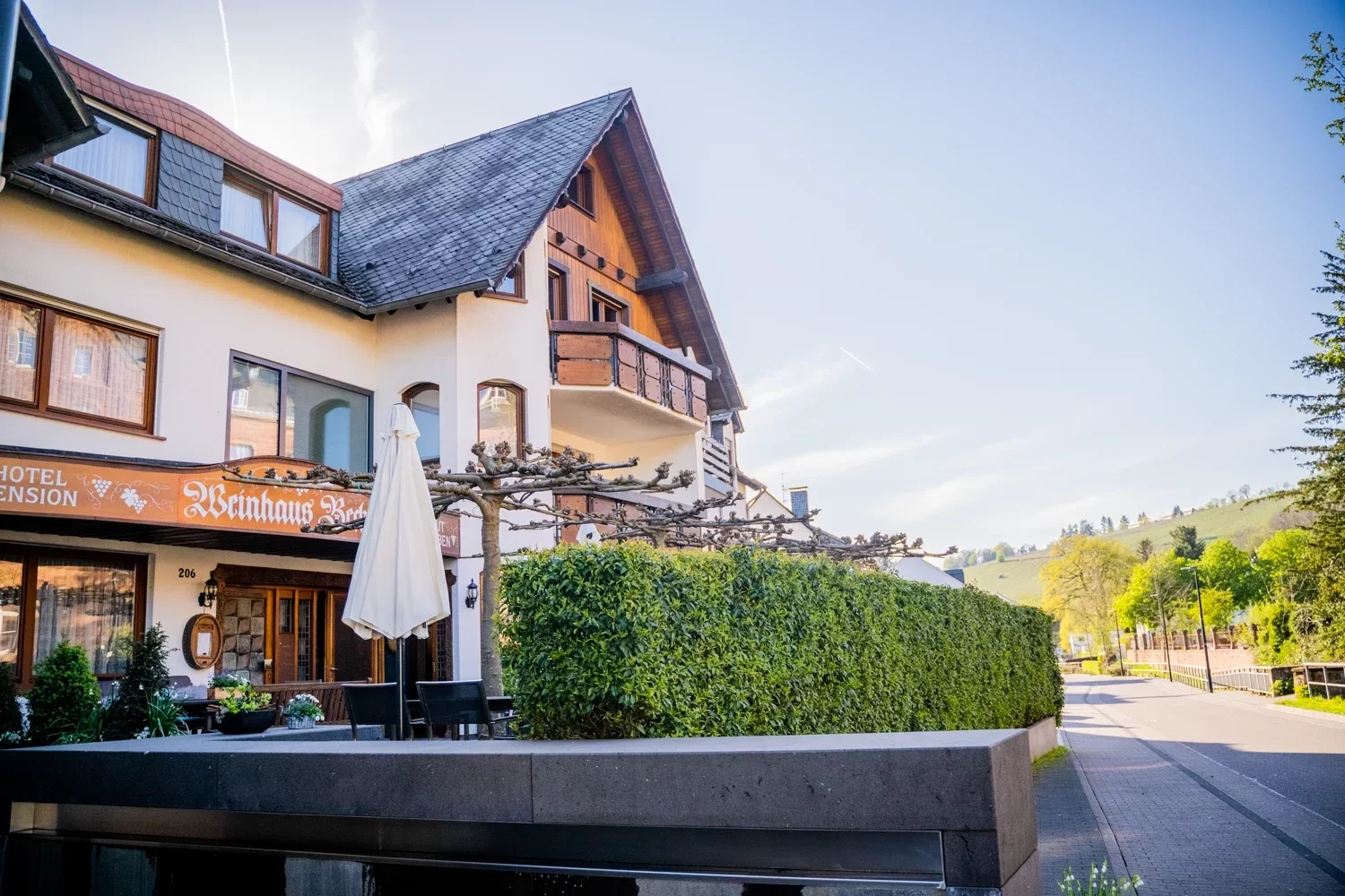 Exklusives Hotel, Gourmet-Restaurant & Weingut in der Moselregion Trier - BECKERS