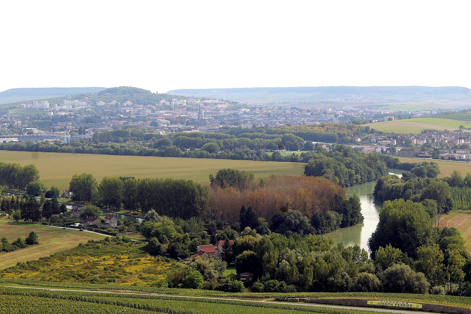 Hautvillers, view to Épernay