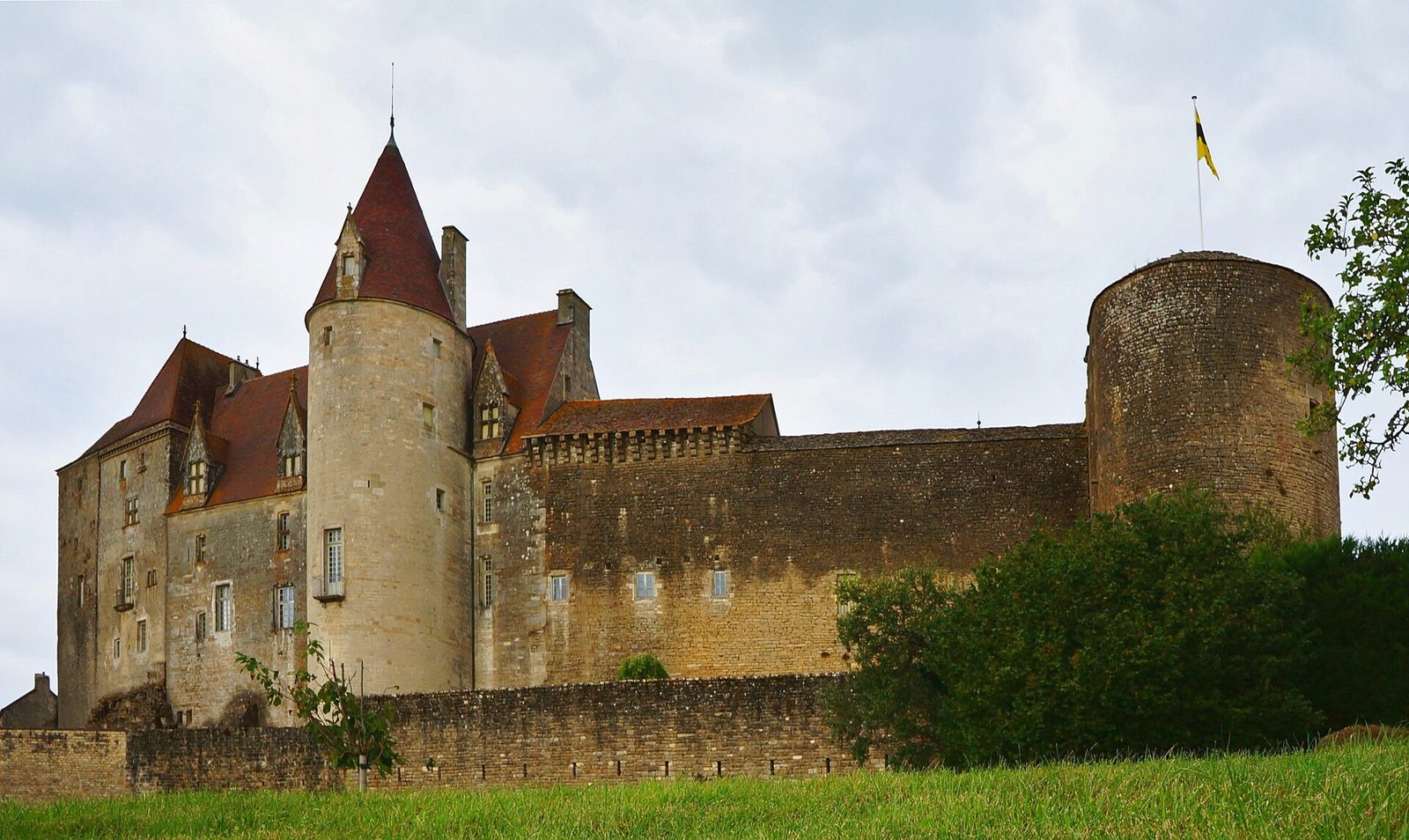Châteauneuf WLM2016 le château (Côte-d'Or) (3)