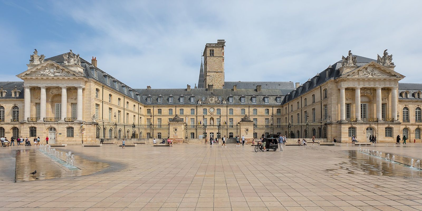 Dijon — Palace of the Dukes & rooftops, 3/2