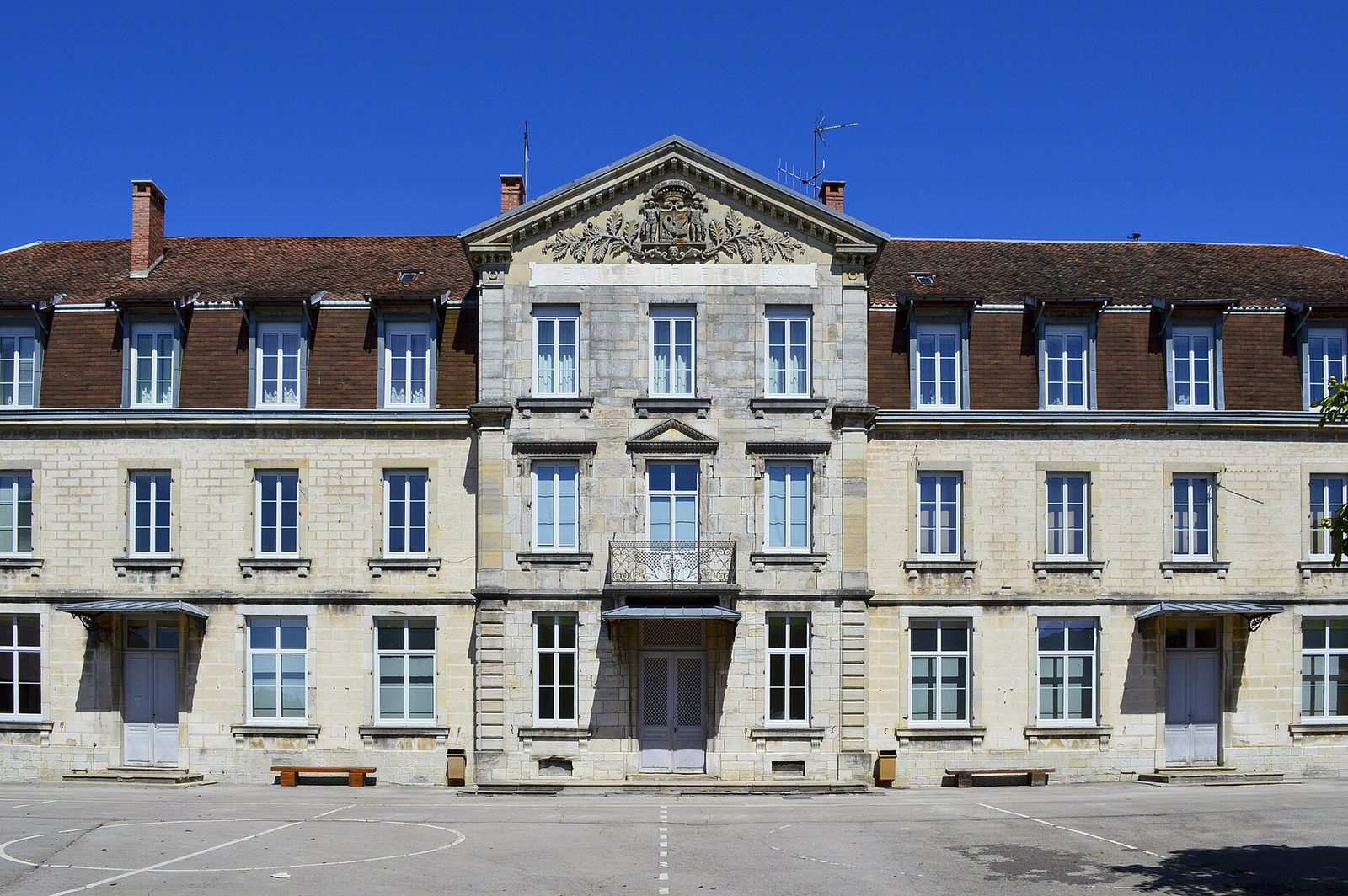 Arbois, l'école Morel