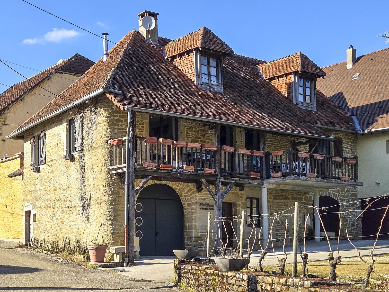 Pupillin, maison vigneronne du domaine Paul Benoit et Fils