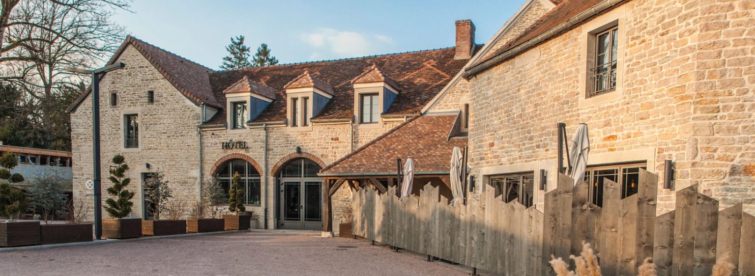 La Rôtisserie du Chambertin - 2 restaurants, hôtel et bar à vin