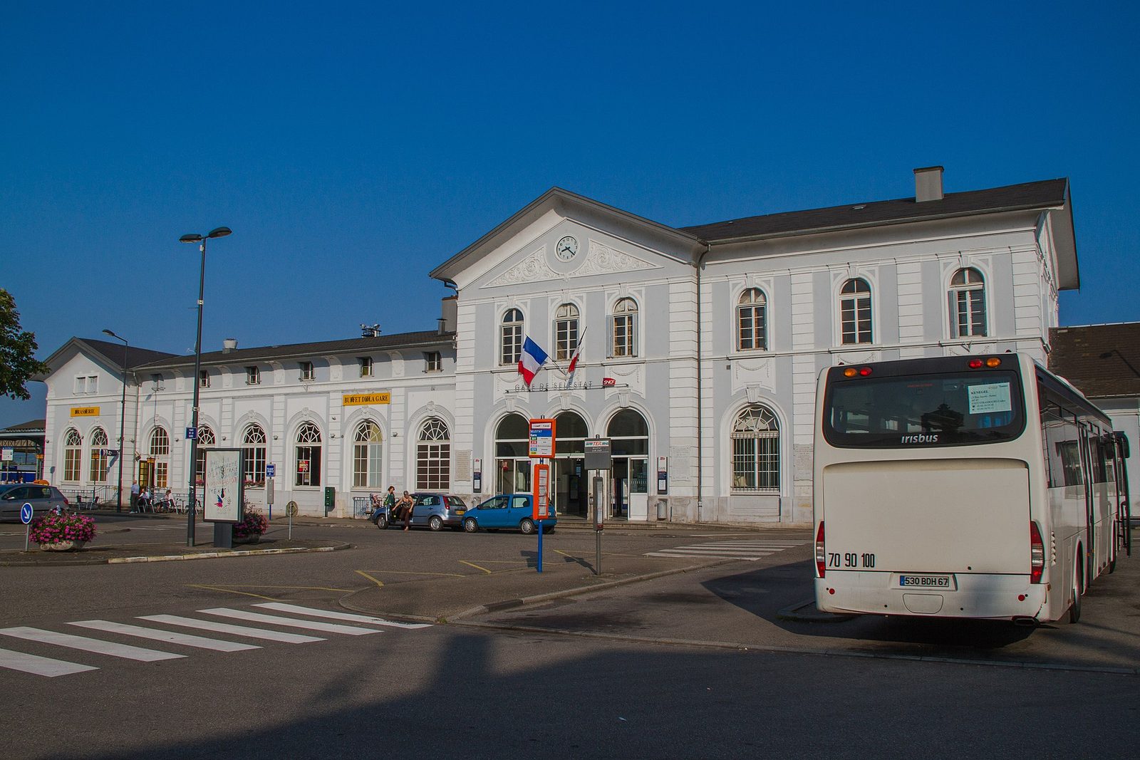 Gare SNCF de Sélestat juillet 2013-1